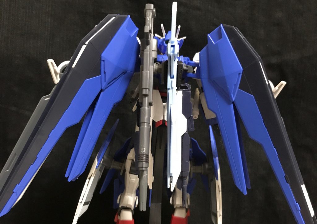 背面
次は武装の紹介