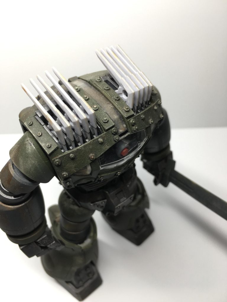 プラ板とリベットで増加装甲を意識、対物理攻撃防御を強化