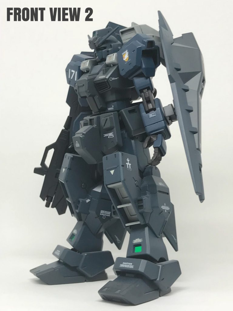 当時、ヘイズル シリーズ3機を一気に
大人買いして、互換性の高いマークⅡ君や
クゥエル君と色々と組み替え遊びして
ましたね〜