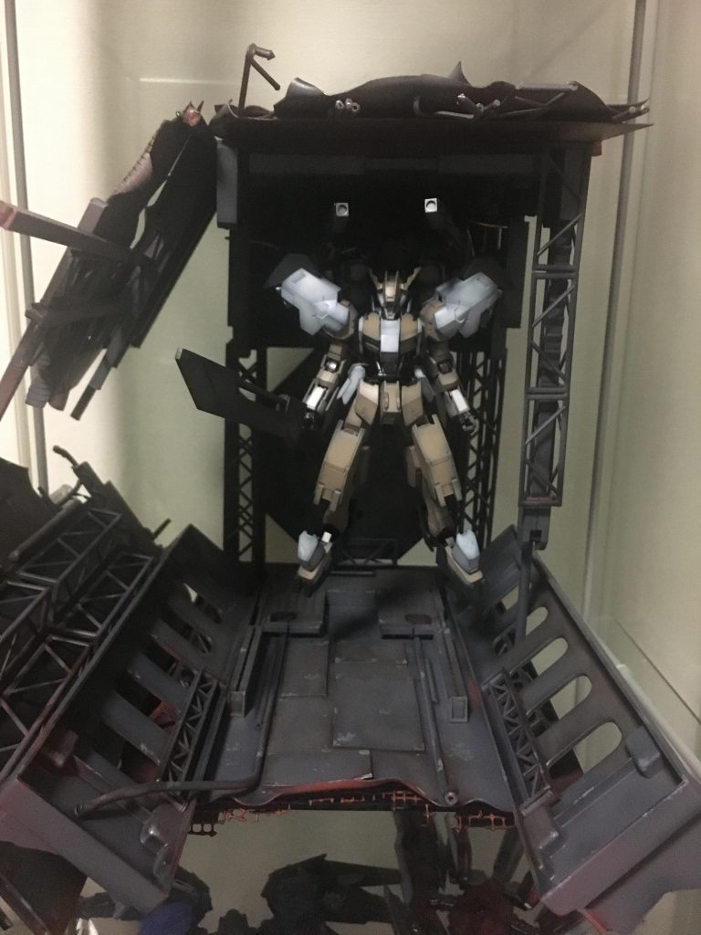 なんとまあ見えづらい作品を作ってしまったことだ。笑
すんません。ヽ( ̄д ̄;)ノ=3=3=3