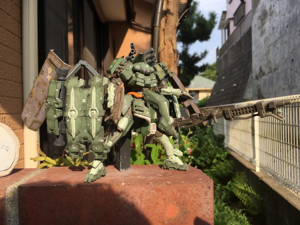 こいつの後ろに隠れれば弾は当たりませんねw