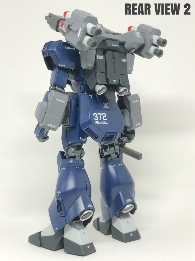 シールドを装備しない代わりにガントレット
風のアームアーマーを付けてみました。
重武装と言ってる割にはスマートに仕上がり
ましたね… まあ、これも『あり』かな?