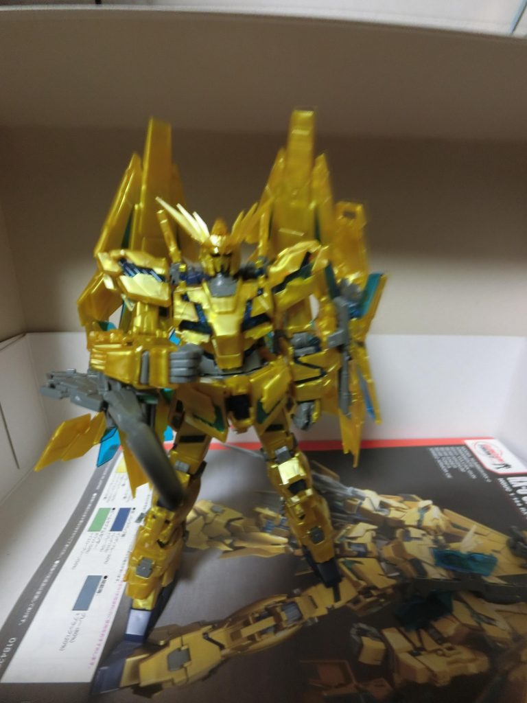 腕に付けたままビームマグナム発射。ありふれたつけ方かと思いますが