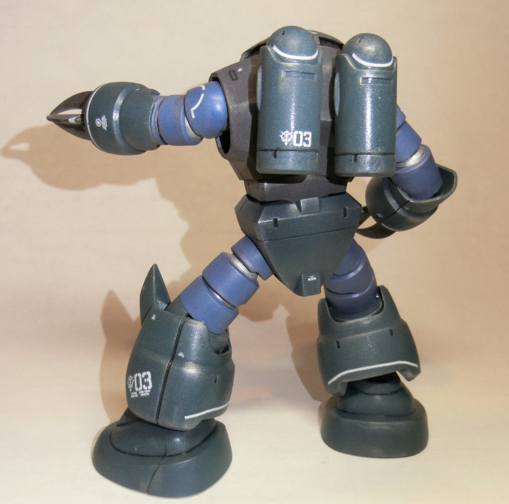 ポリキャップの他、ランナー３枚ということでお手軽に組めました。