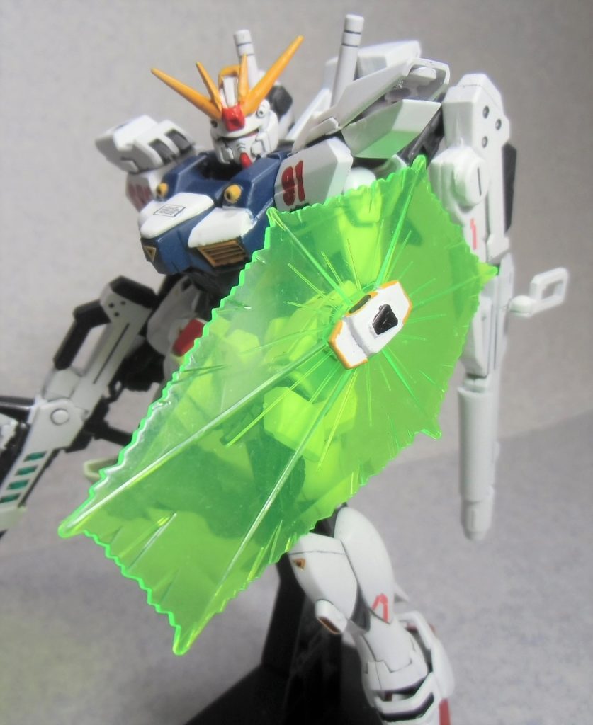 ビームシールドのビーム部分はHGUC F91のものを転用しました。