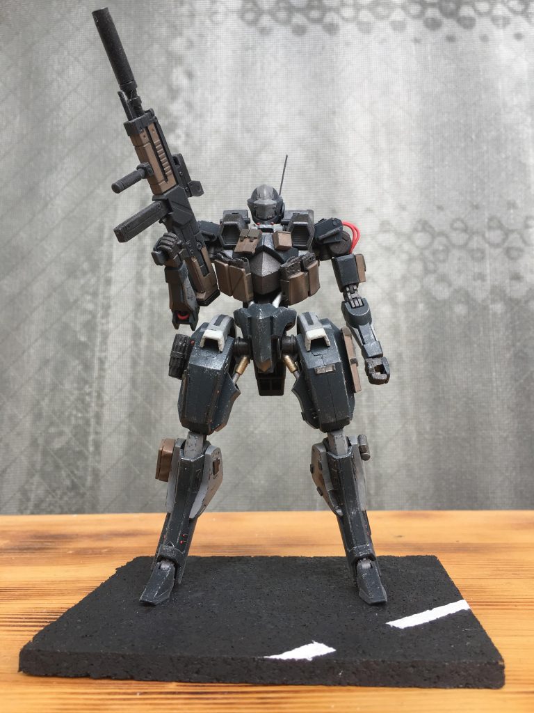 人型武装オートマトン–2枚目/制作者：さね
