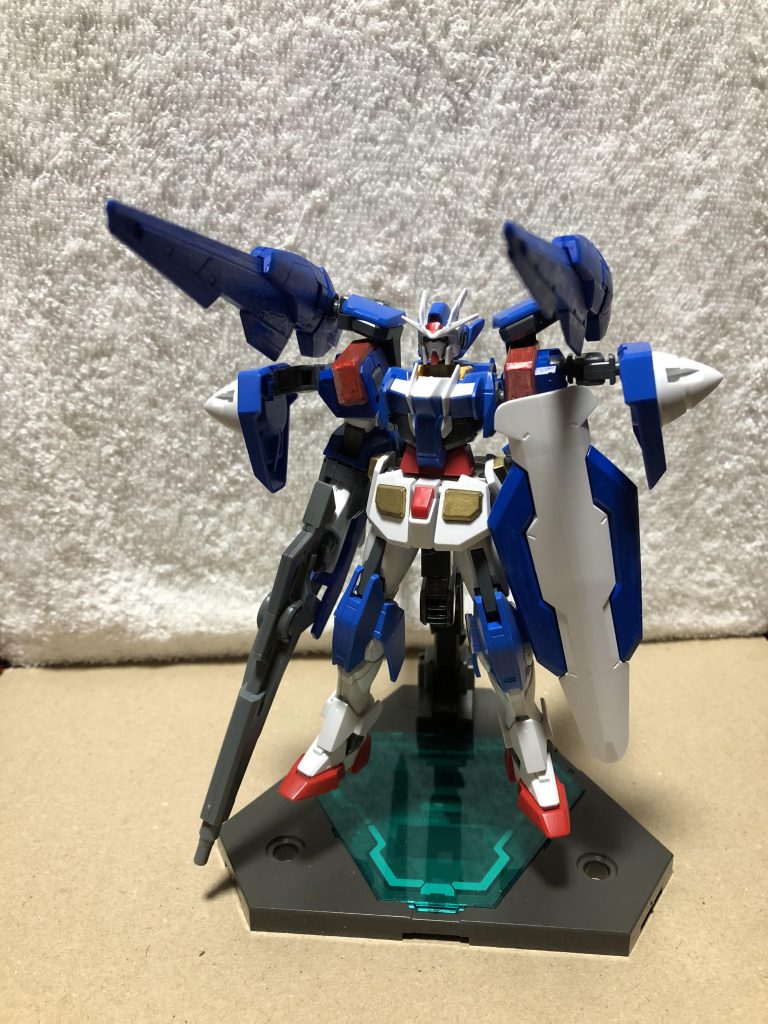 アルヴァアロンキャノン形態
トランザムとクアドライブの出力で元機体の時とは段違いの威力で放たれる本機の必殺形態