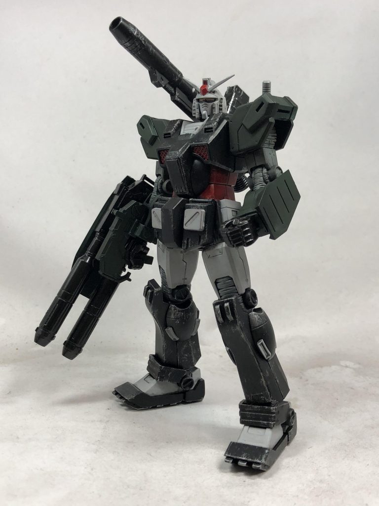 以前サンボルFAガンダムをMSV版にしたことがありましたので、劇中にあった腕だけFAに。これなら武器の構成が良くなる・・・と思いきや、狂四郎版なら青いFAのはずですね。残念。