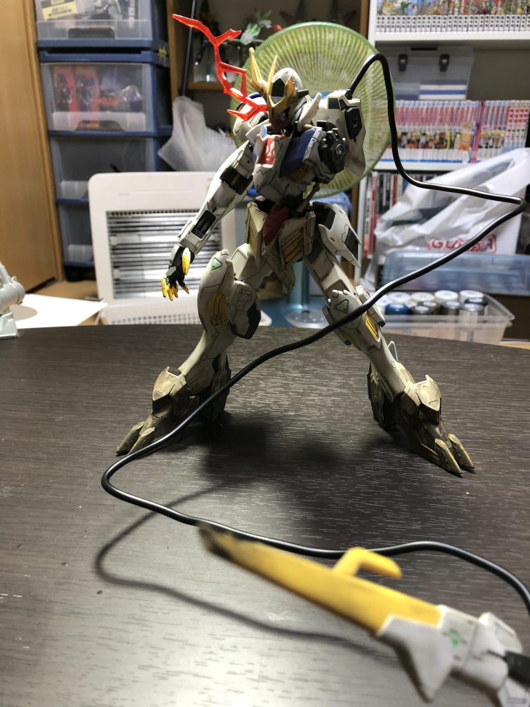 地面を這う感じで