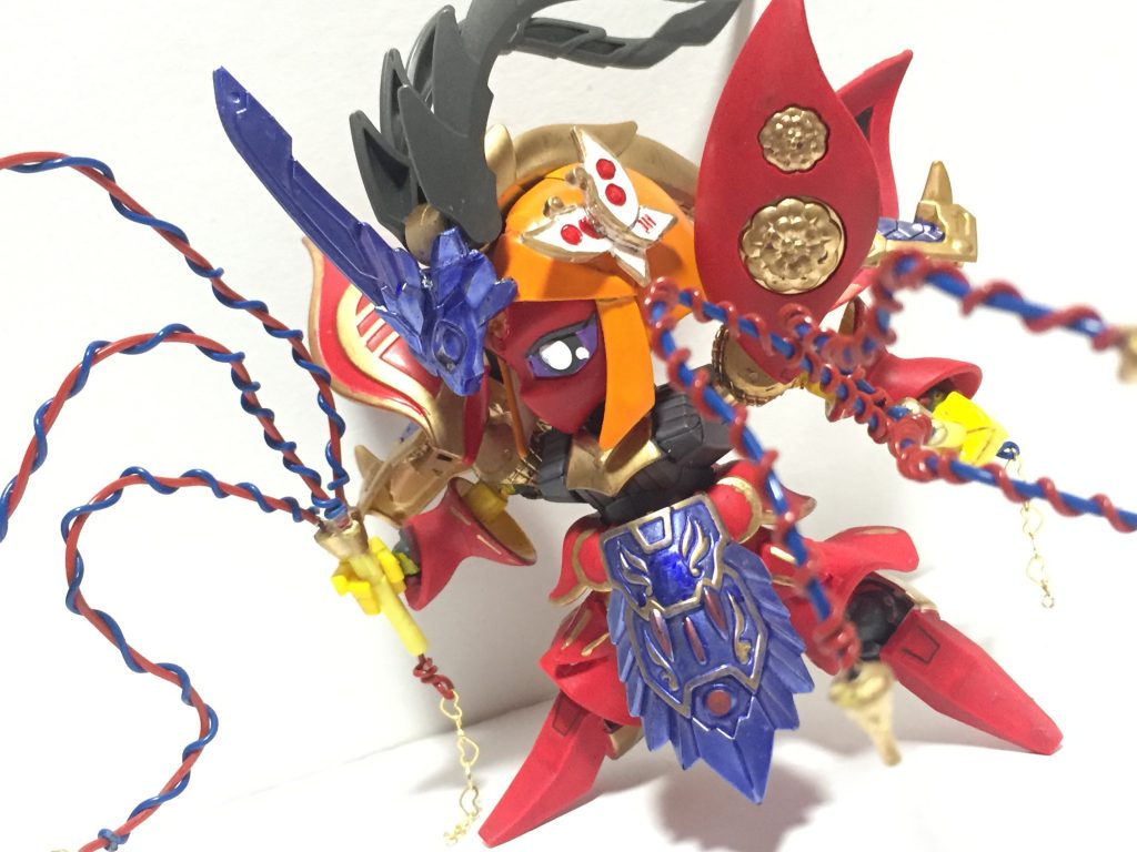 武器装備。ワイヤーで重量あるので、手首補強するためにボールデン化。他にも肩、腕、足首もボールデン化して可動範囲アップしてます。