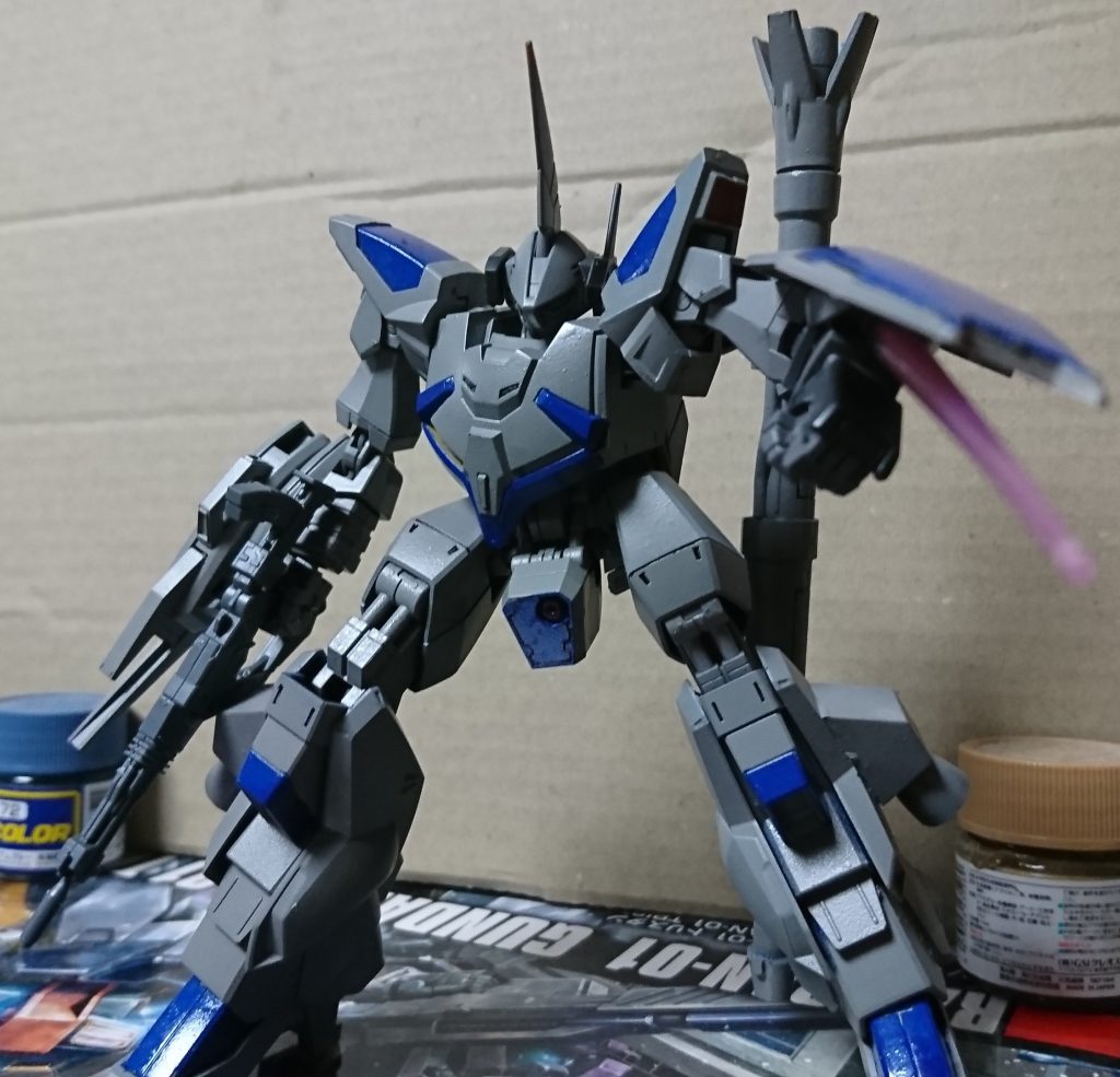 サーベルをとりださずに刃も出せる