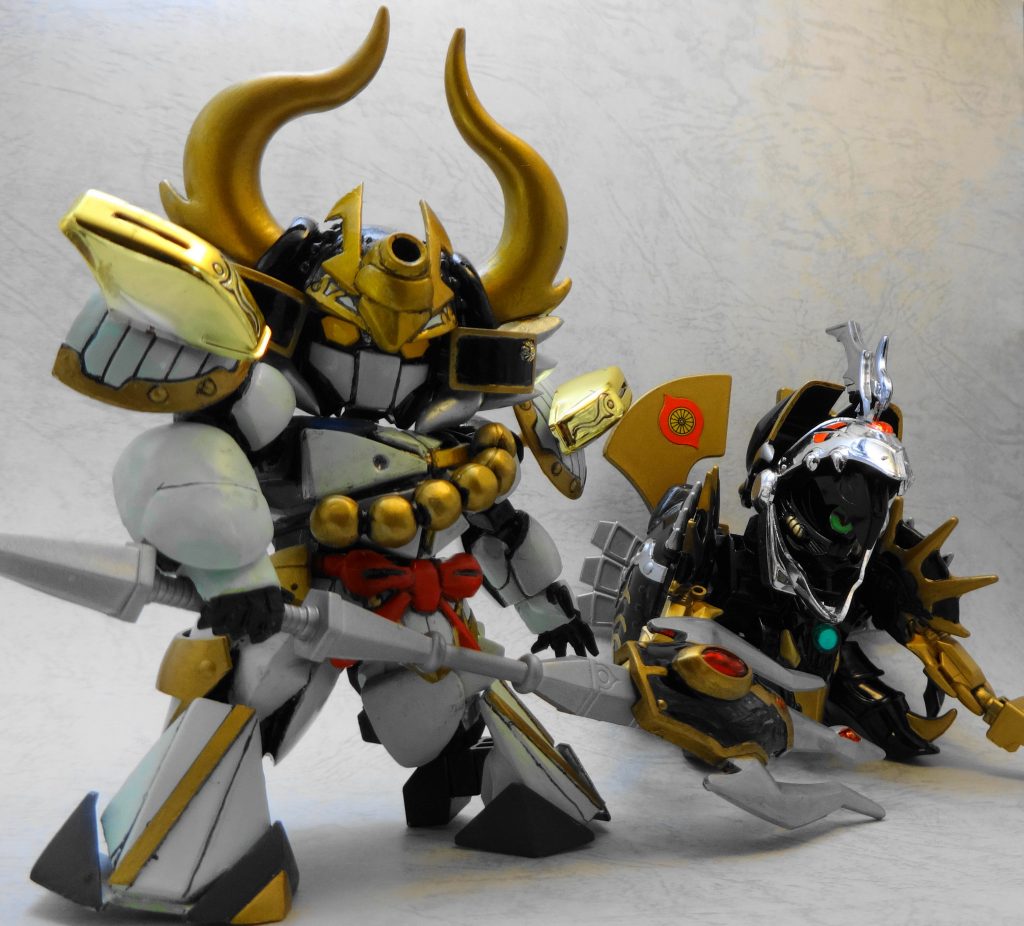 黒魔神寄生前。バックパックと右手が合体してプチ黒魔神になります。