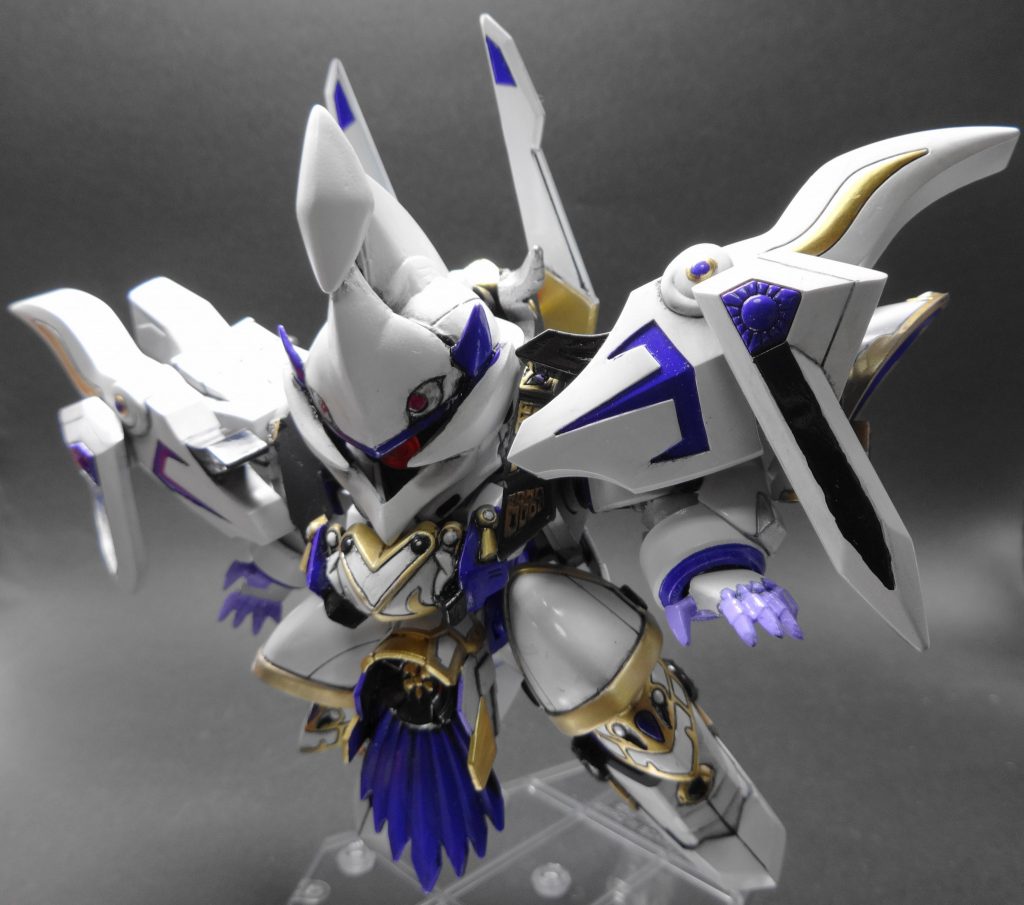 白魔神タイタニア! 鎧を纏う事で別人に見えるようにしてます!
同じカラーリングですが刺し色を銀と金で印象が変わるようにしたり。