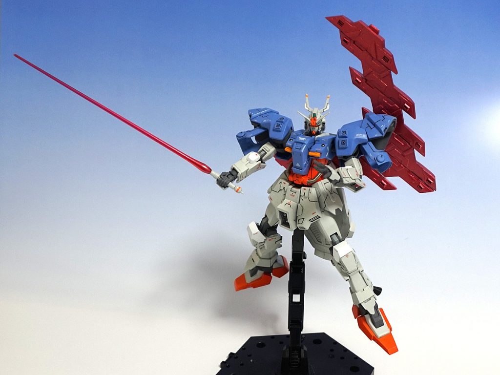 ビームサーベルを構えて
・・・形状が違っていましたね(笑)