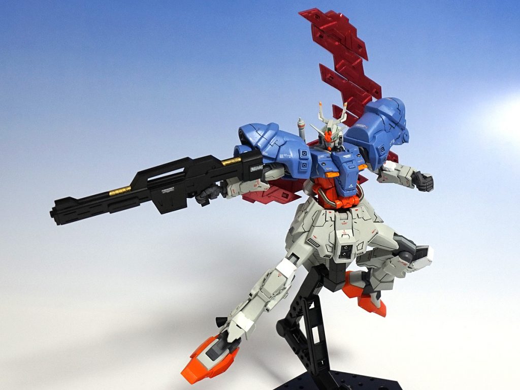 ビームライフルを構えて