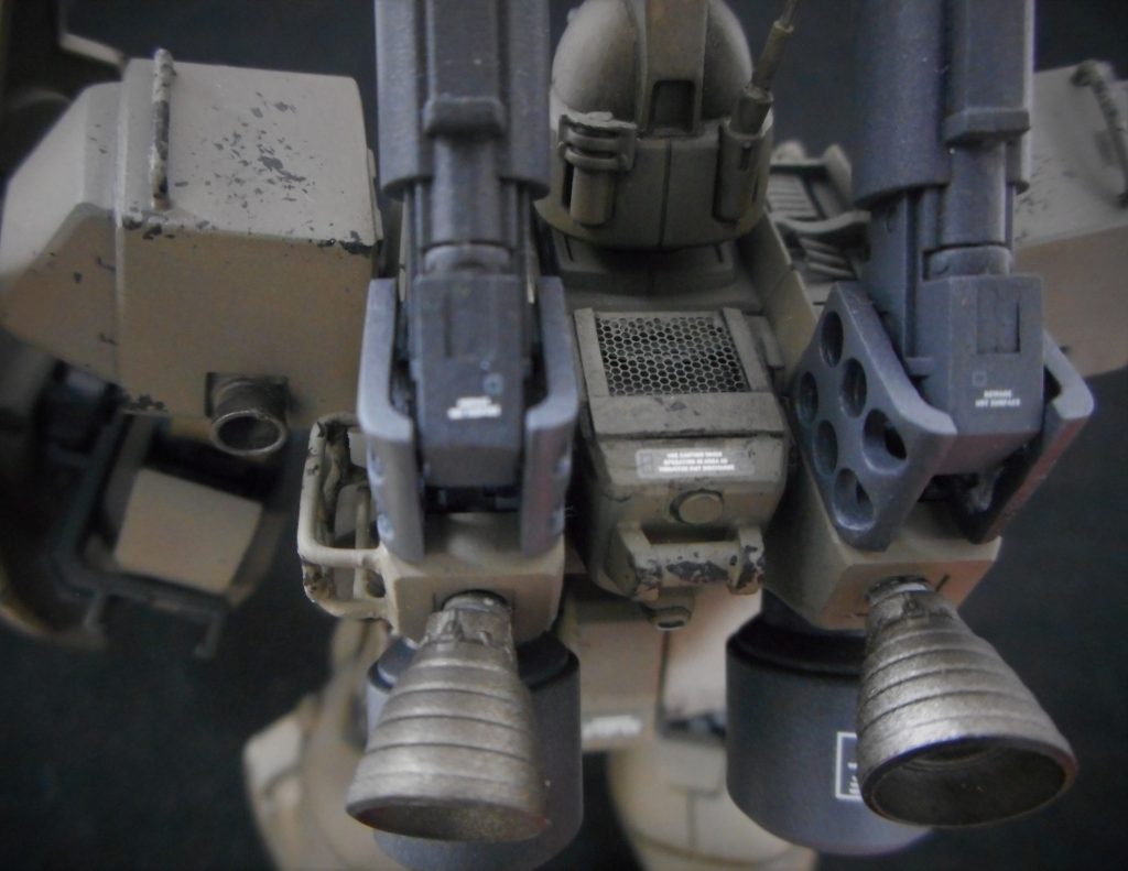 排気メッシュとカゴのディティール。
人が良く歩くだろうという事でチッピングを施してマス。