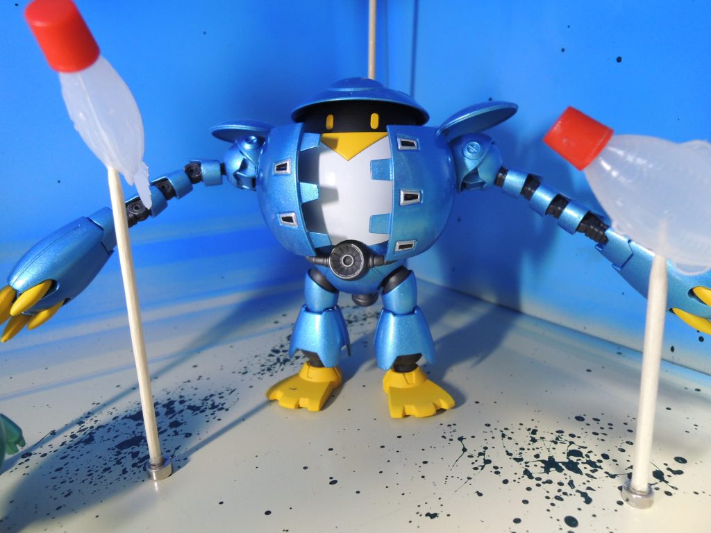 モモカプル自体は爪の肉抜き部をパテ埋めと足裏に磁石を接着したくらいで　後は普通に組んだだけです