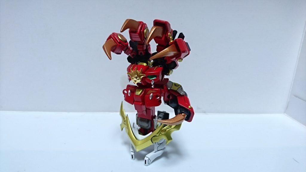 鎧待機形態。赤鬼の右腕を象っています。