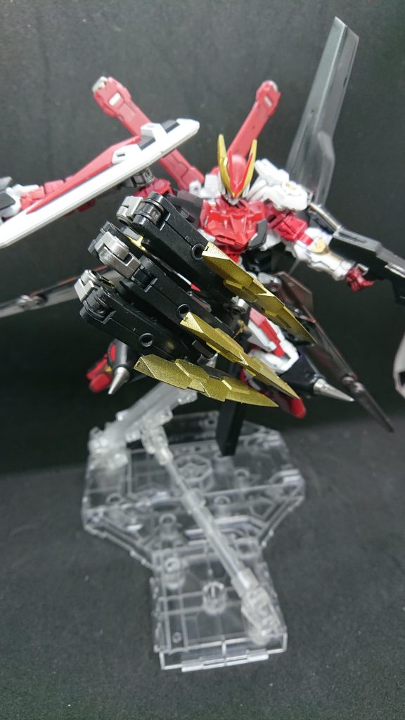 追加武装のクロスクロー。一昨日アイデアが降りてきた突貫物です