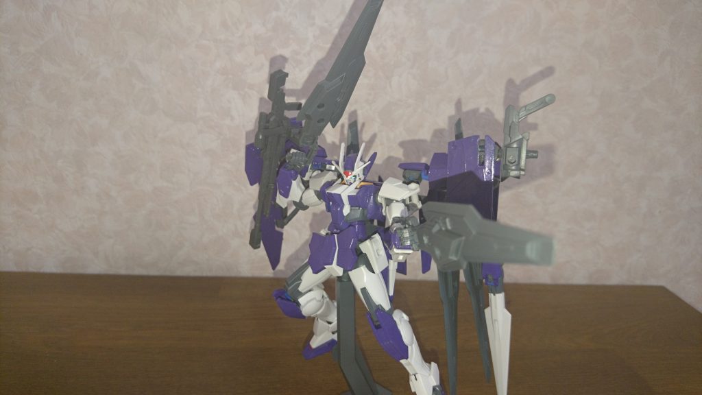 射撃武装の一つバインダーガンです