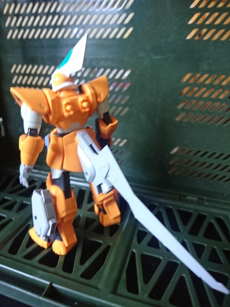 ボディには既存デカール、ザ・ノーザンポッドキットを取り付け。
垂直尾翼はかなり長いです。