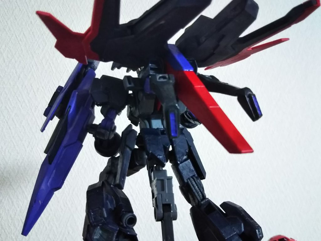 フライングアーマーとブースターによって高機動を実現