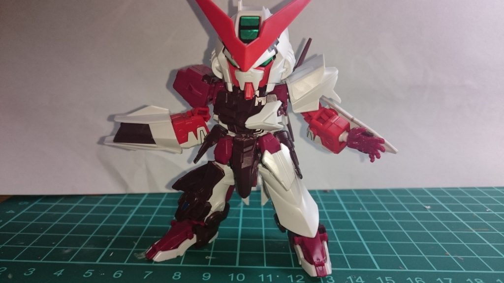 使用したガンプラ

HGBD ガンダムアストレイノーネイム
SDEX ガンダムアストレイレッドフレーム

アシメは格好いいけどミキシングには困難でした。なんとかそれなりの体型になったと思います(^_^;)