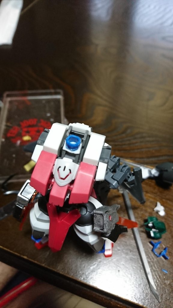 フェイス加工とレギンレイズの体の首の位置を変更しましたフェイス加工は初めてでしたが納得ができるものができてよかったですm(_ _)m
続きをどーぞ(^^ゞ↓