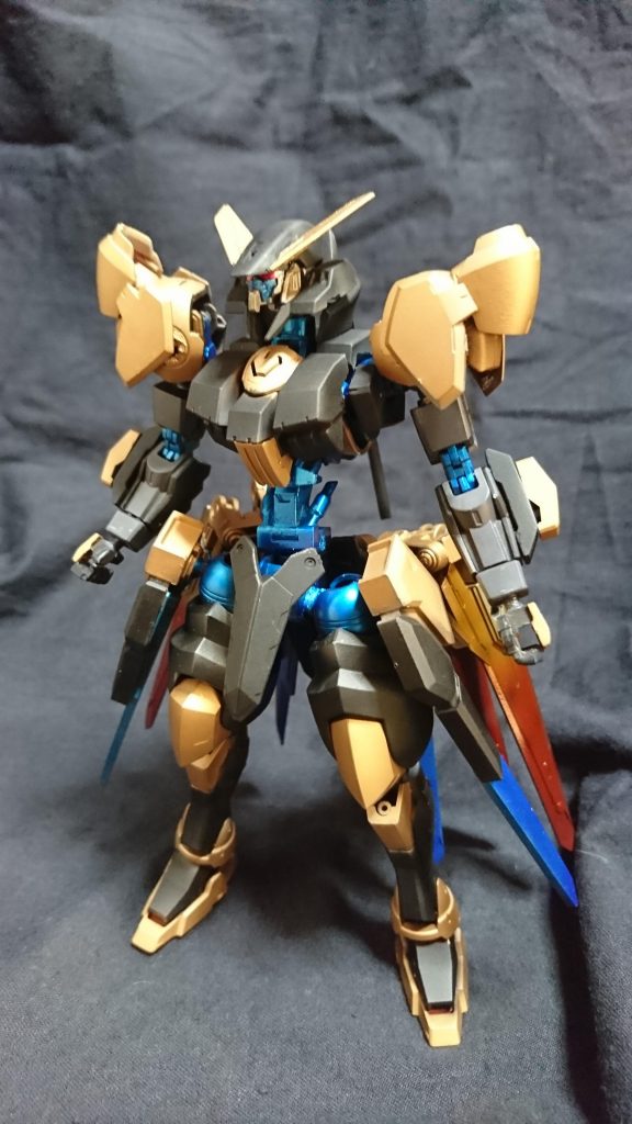 Un-01 リンドヴルム–2枚目/制作者：カルシウムボンバー