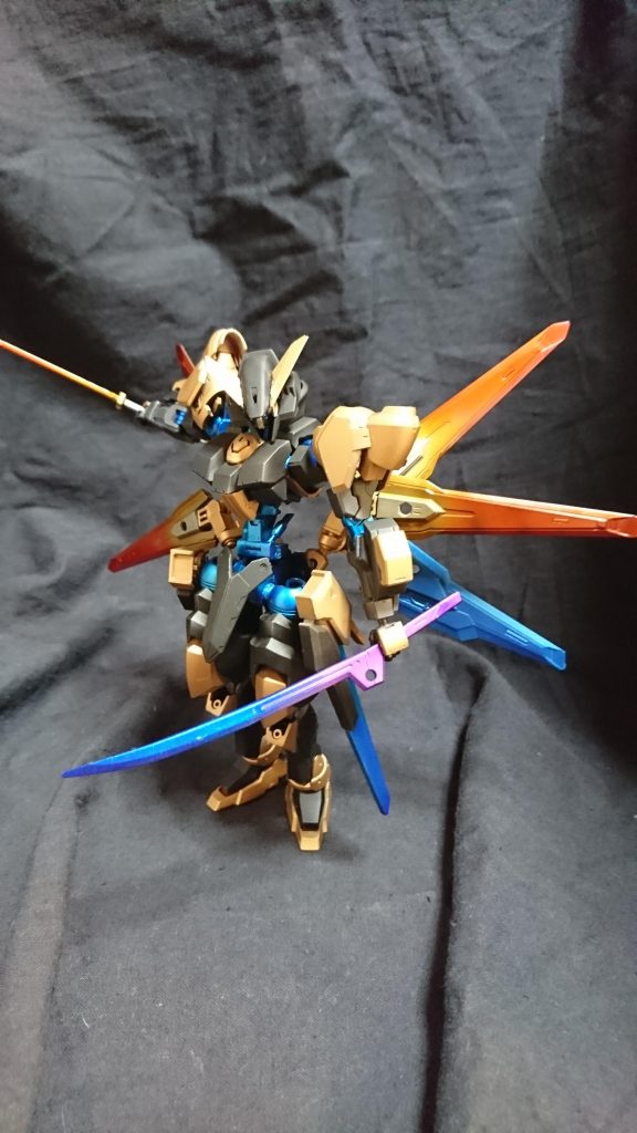 Un-01 リンドヴルム–6枚目/制作者：カルシウムボンバー