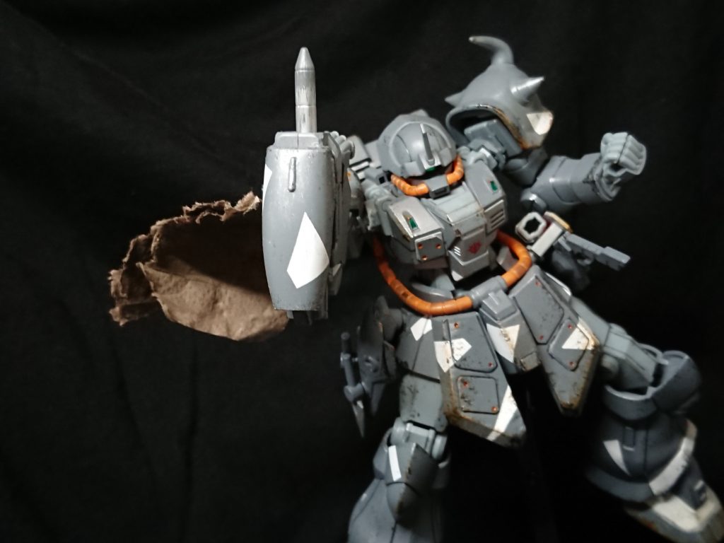 パイルバンカーは籠手と一体のもの。