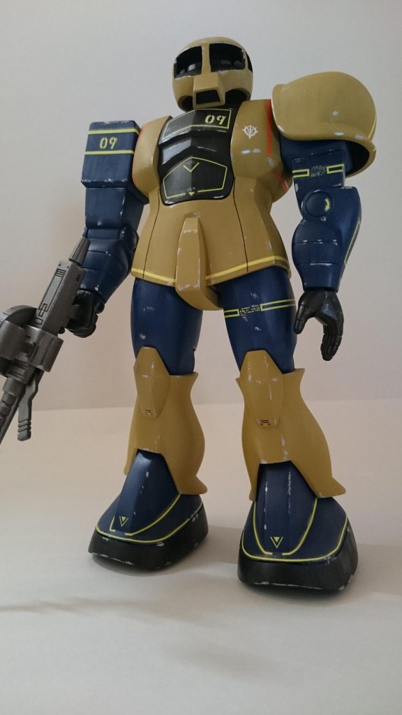 手は握り手の方が格好よいかも、です。