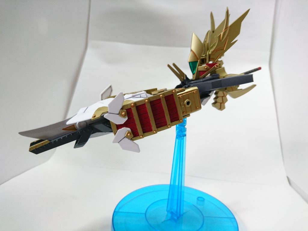 この鞘の武装が武者形態の部品になります。