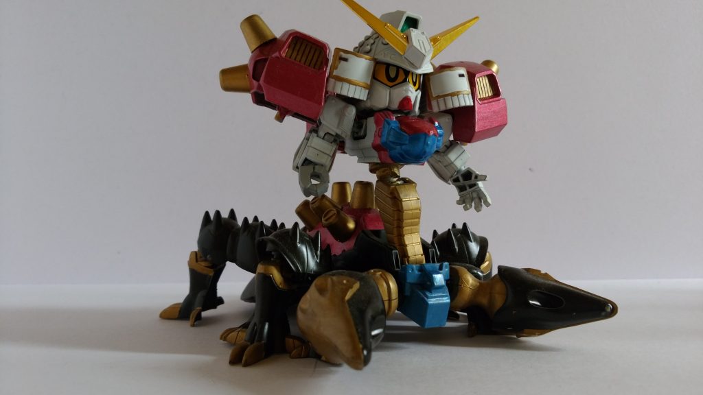 合体して最終形態武者悪魔龍頑駄無(ムシャデビリュウガンダム)になります