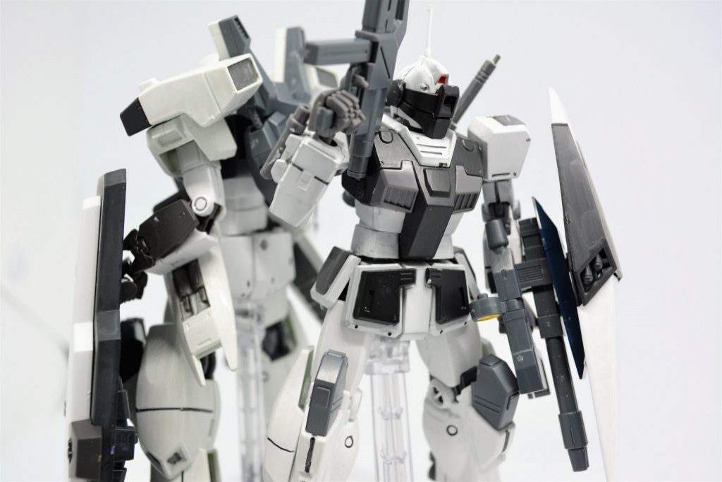 「後ろは任せたぞ...」