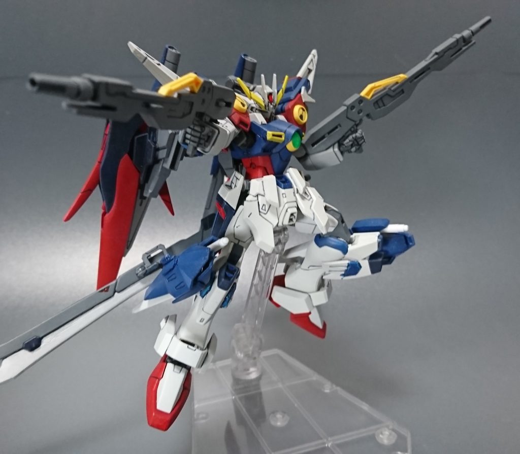 ツインバスターライフル:ウイングガンダムゼロのものと同一であるため同様に運用できる。