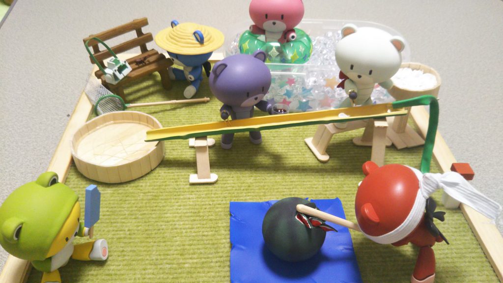 流しそうめんしてるプチッガイ–2枚目/制作者：やすしおすし