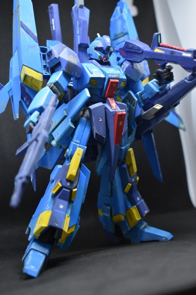 基本装備は
・ジェガン用ビームライフル
・シールド
・クレイバズーカ×2
・バルカンポッド
となっております。
サーベルはありません。