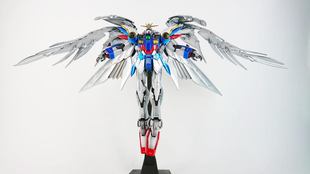 ウイング展開。