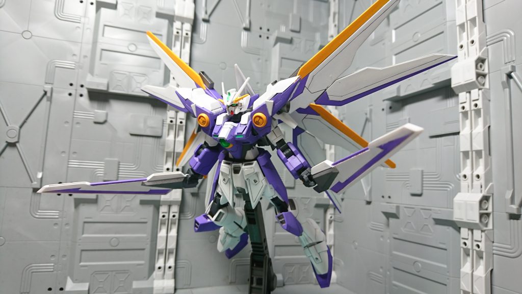 背中の翼の一部は、実体剣として使用可能!!
ヒートショーテルが存在する世界観だから問題ないですよね( ☆∀☆)