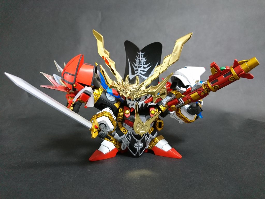 可動についてはそこそこ。
構造的にはこの轟天が新世大将軍や飛駆鳥大将軍の原型にあたります。