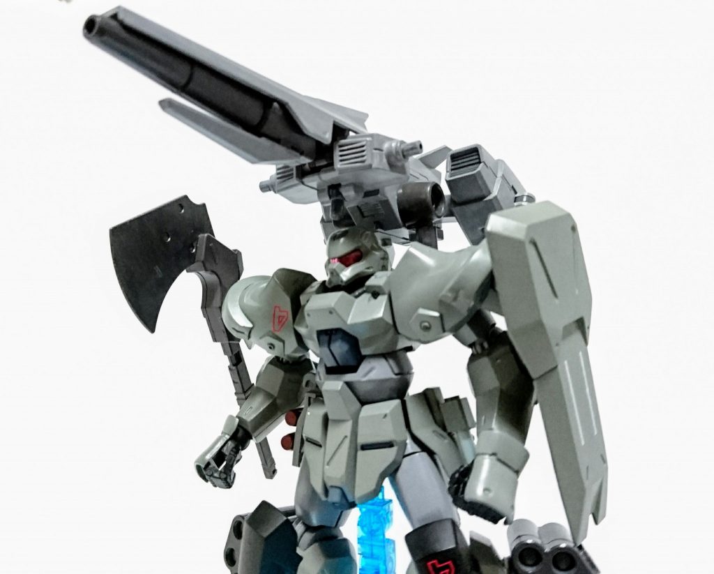 もちろんZndブースターのビームカノンを用いた砲撃も可能。