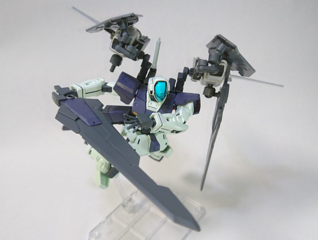 GMバスターソード。
射撃機とは一体なんだったのか
ちなみに「GM」バスターソードです。色を塗っただけでそのままです。