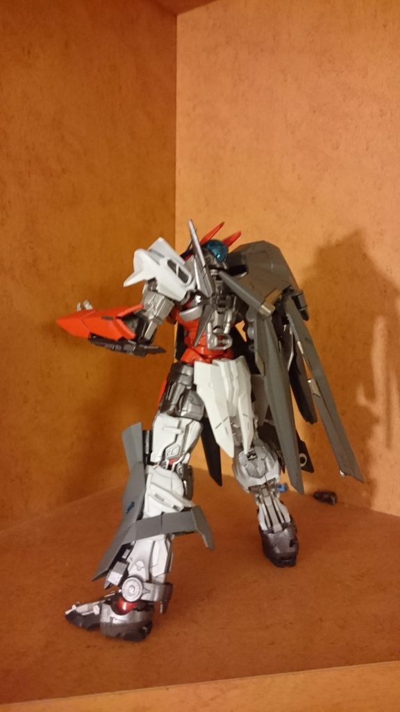 アストレイノーネイム–2枚目/制作者：ですく