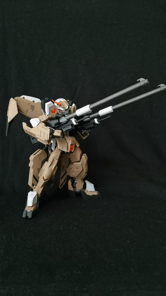 300mm滑腔砲2丁持ちも自分の中では印象的で初めて見た時はシビレました。たしかフルシティではやってなかったですけど。