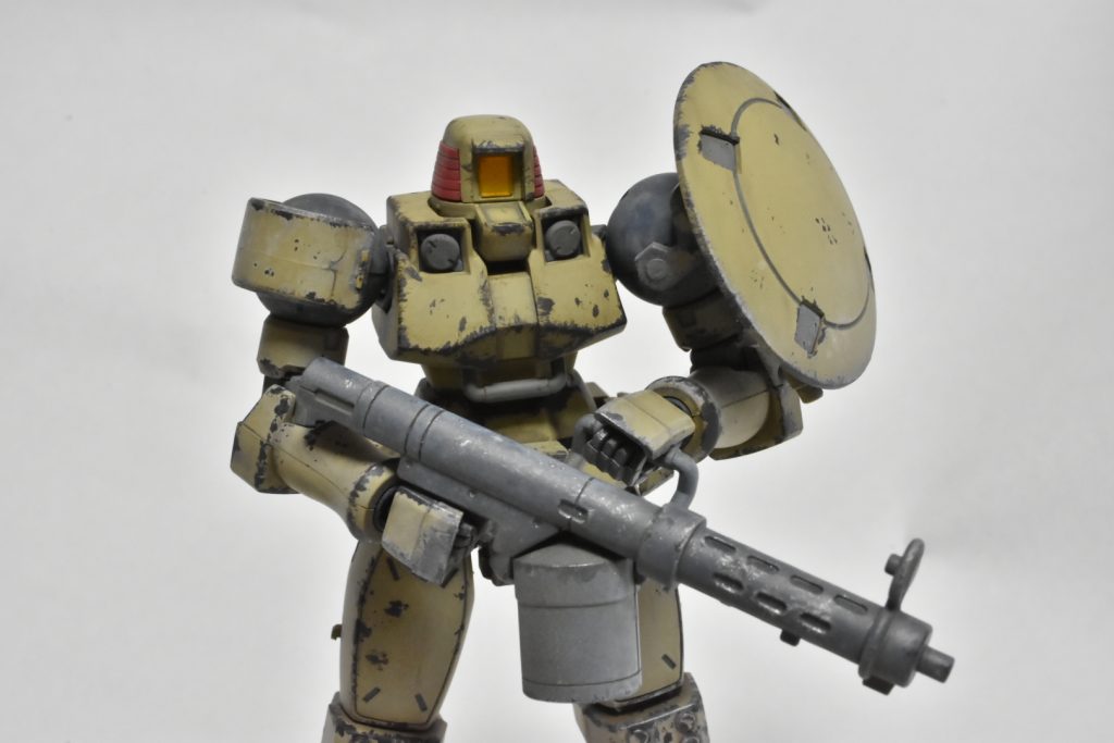 胸部アップ。チッピングに挑戦してみました。本体カラーはダークイエローです。