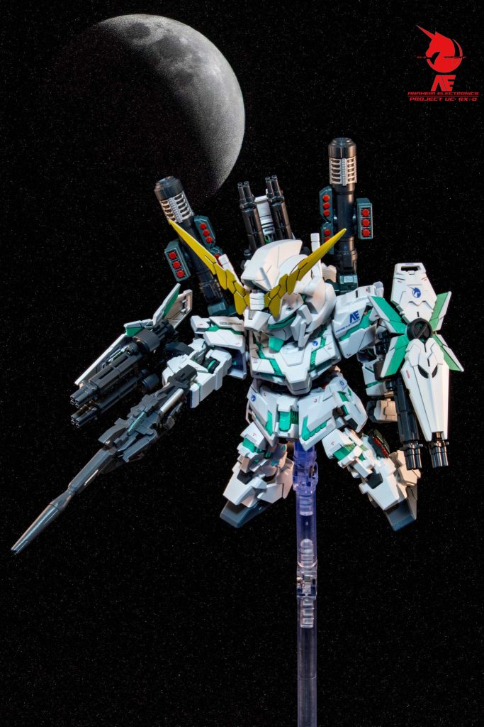 写真で少々遊んでみました
別撮りした月の写真と合成しました
宇宙空間を写真で再現してみました