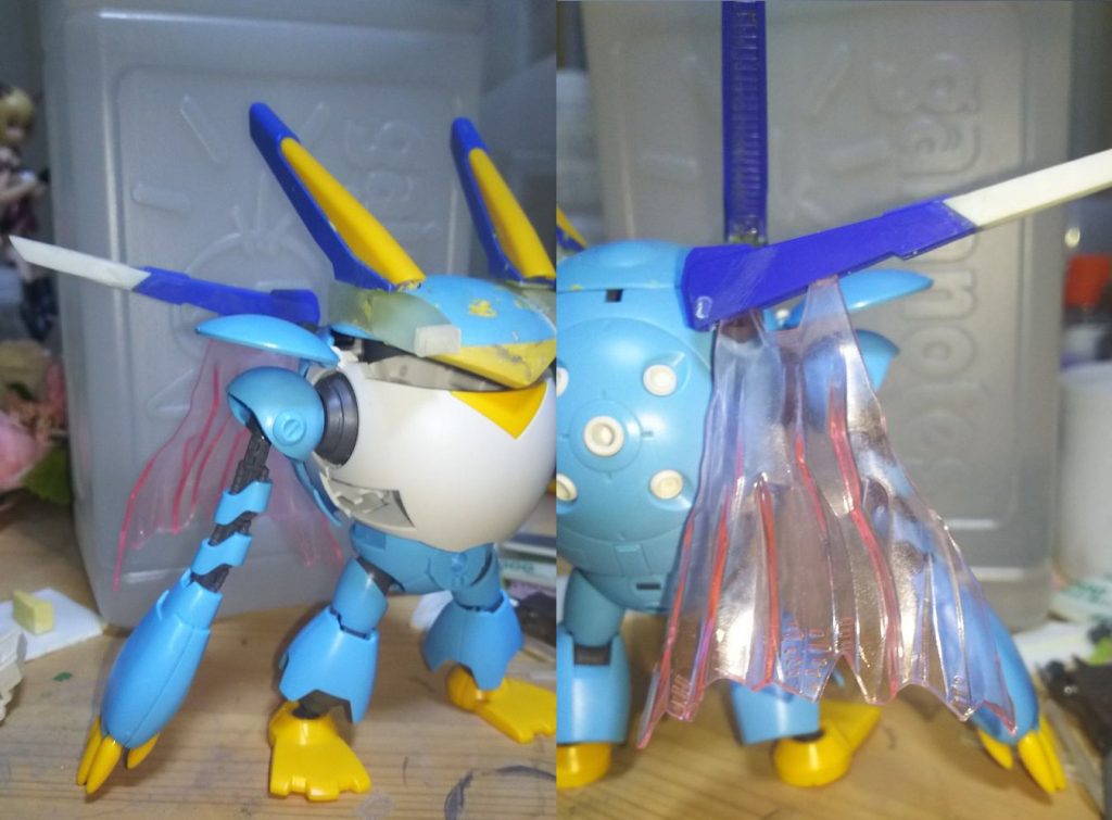 大体形が固まったところ。頭部もそれっぽく作りなおしてみた・・・
マントの横棒に利用したのはトライオン3の余剰パーツ、ZZの膝の部分をプラ板などで延長しました。
-------------------------------