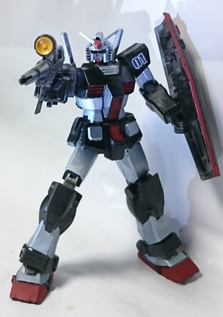 リバイブ78も細いので多少ボリュームのあるヘビーガンダムの腕足にすることでＨＧＵＣ版くらいのマッシブさに　