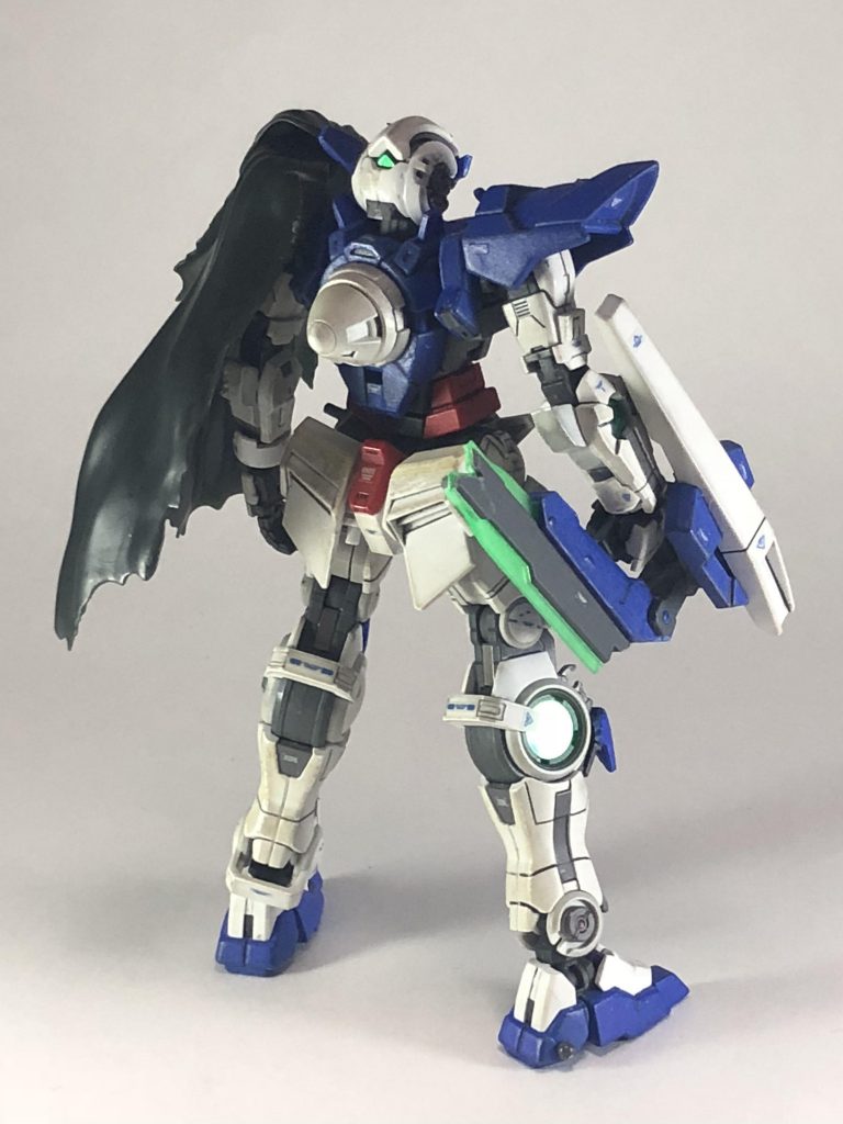 『バックショット』
GNドライヴを取り外せばHGアメイジングエクシアにある３ミリ穴(ユニバーサル規格)が現れます。